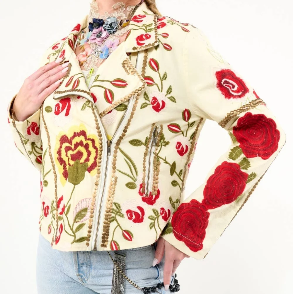 Floral Embroidered Women's Jacket - Picture 4 of 5
